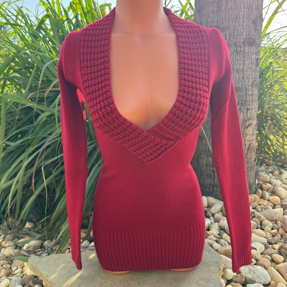 Wet Seal Deep V-Neck Sweater | Y2K Millennial Vibes | Size XS